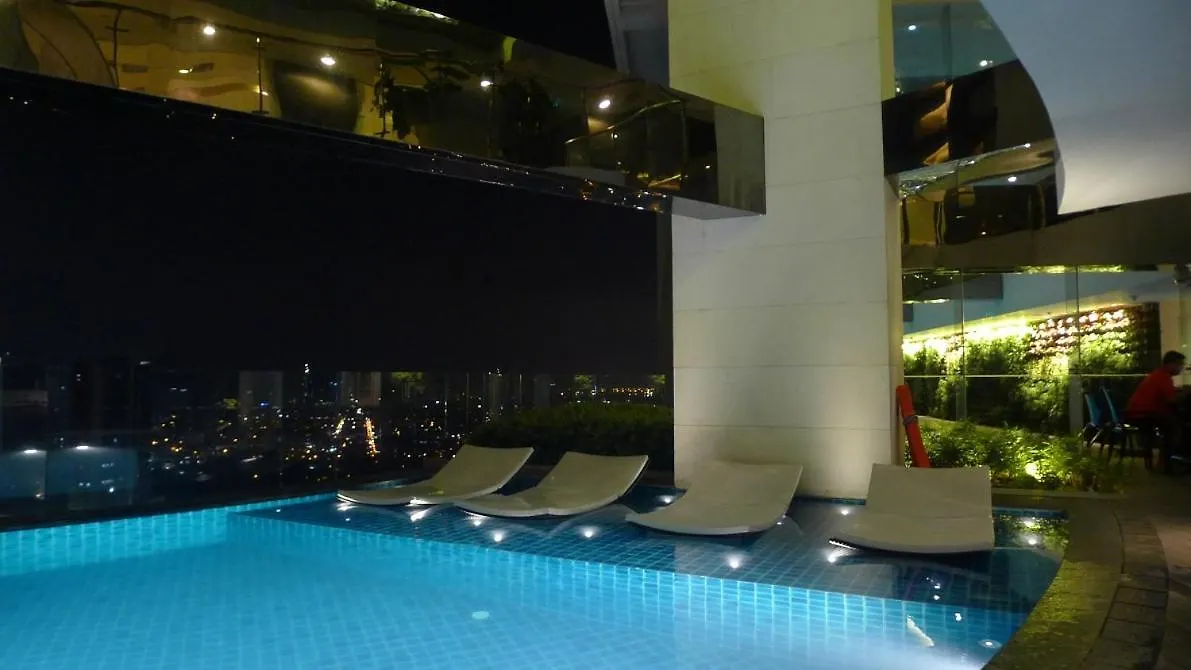 Gramercy Residences 59Th Flr Warm Cozy One-Bedroom Manila 0*,  Philippines
