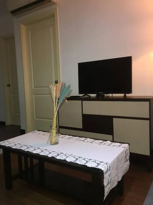Gramercy Residences 59Th Flr Warm Cozy One-Bedroom Manila Apartment